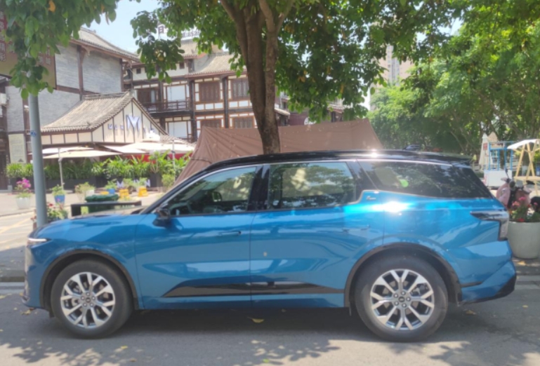 布局合理空间赞，舒适与实用并存的家庭座驾