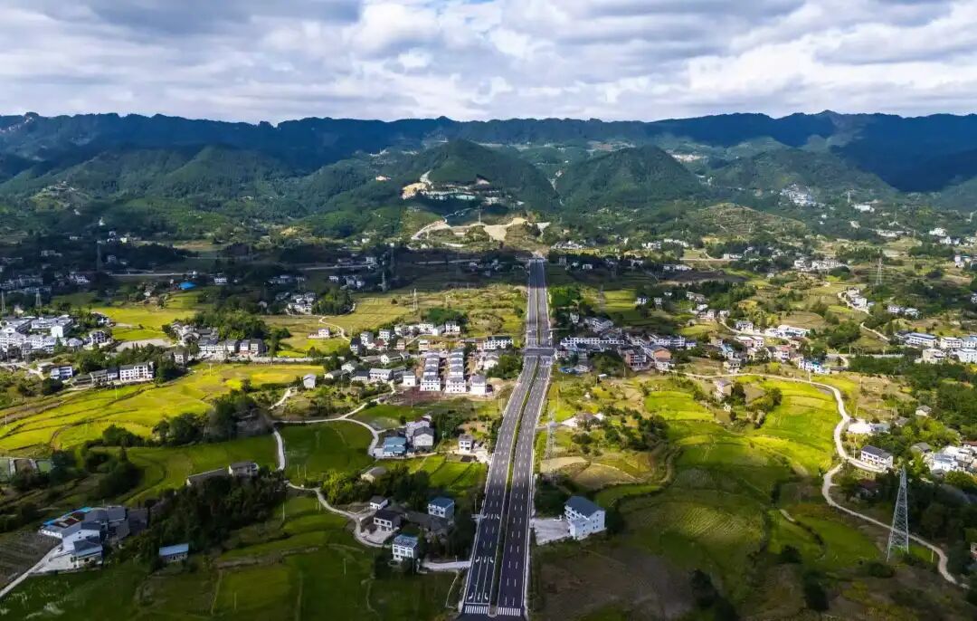 重庆中心城区⇋垫江更快了！关键连接线已具备通车条件！